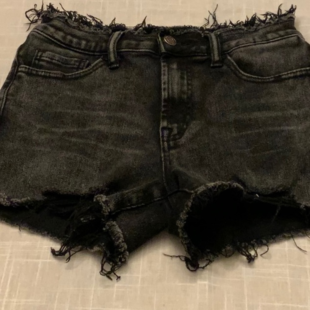 Used Vervet Black Distressed Jean Shorts Size Small